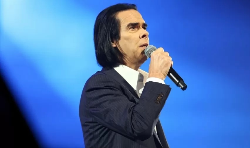 Nick Cave anuncia morte do filho, Jethro, aos 30 anos.